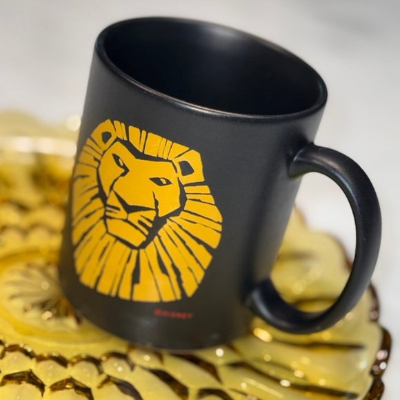 Vtg Disney The Lion King Matte Black Ceramic Coffee Mug The Broadway Musical - Picture 1 of 3